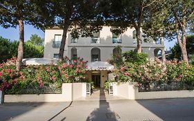 Hotel Dover Rooms & Coffee Adults Friendly